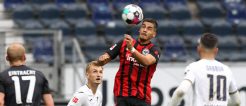 Frankfurt Goalgetter Andre Silva muss von Hoffenheim gestoppt werden