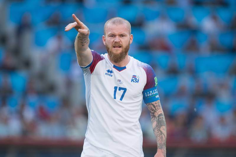 Island Kapitän Gunnarsson gibt gegen Deutschland die Richtung vor